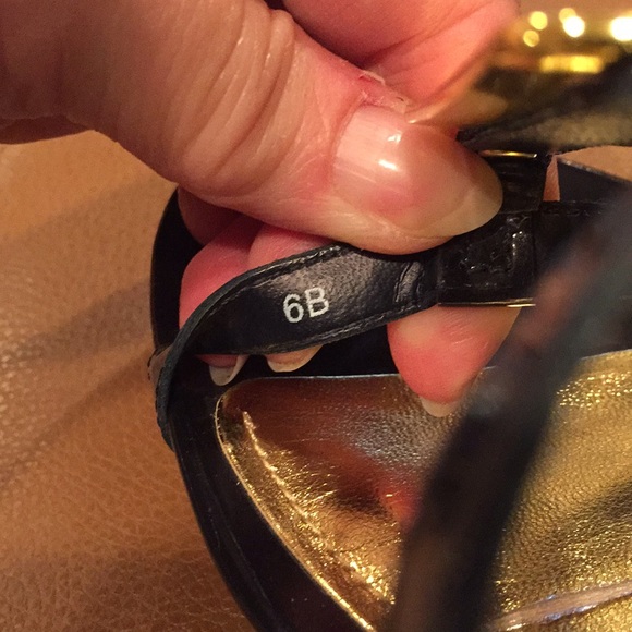 Ralph Lauren navy blue patent leather sandals - Picture 8 of 8